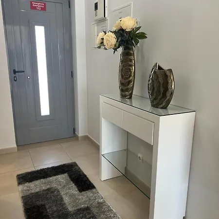 Branca Casa de Férias